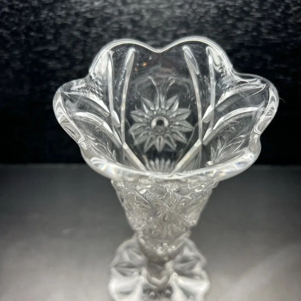 Elegant Vase/Champagne Glass-Embossed StarBurst/Flower/Diamond/Fanfold Design 8”